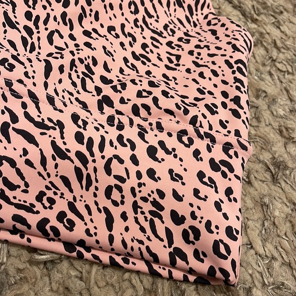 DYI Define Your Inspiration Women’s Pink Animal Print Active Bra Size Medium - Picture 3 of 6